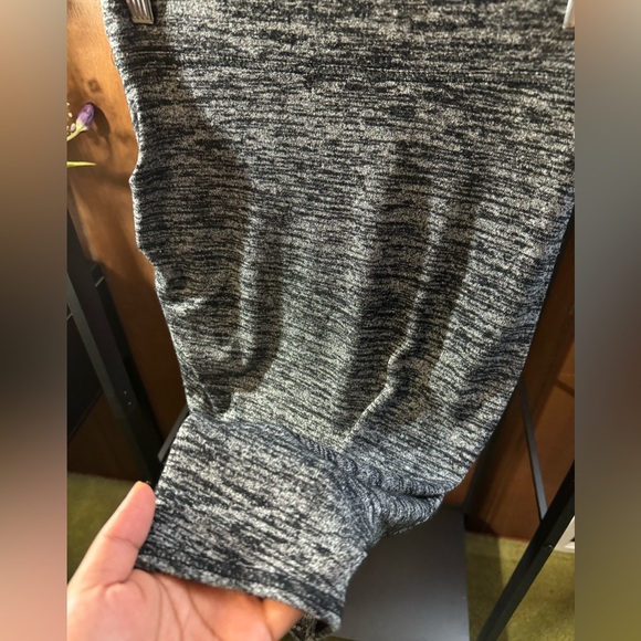 Aritzia Wilfred Free Heather Black Skirt XS - Picture 5 of 9